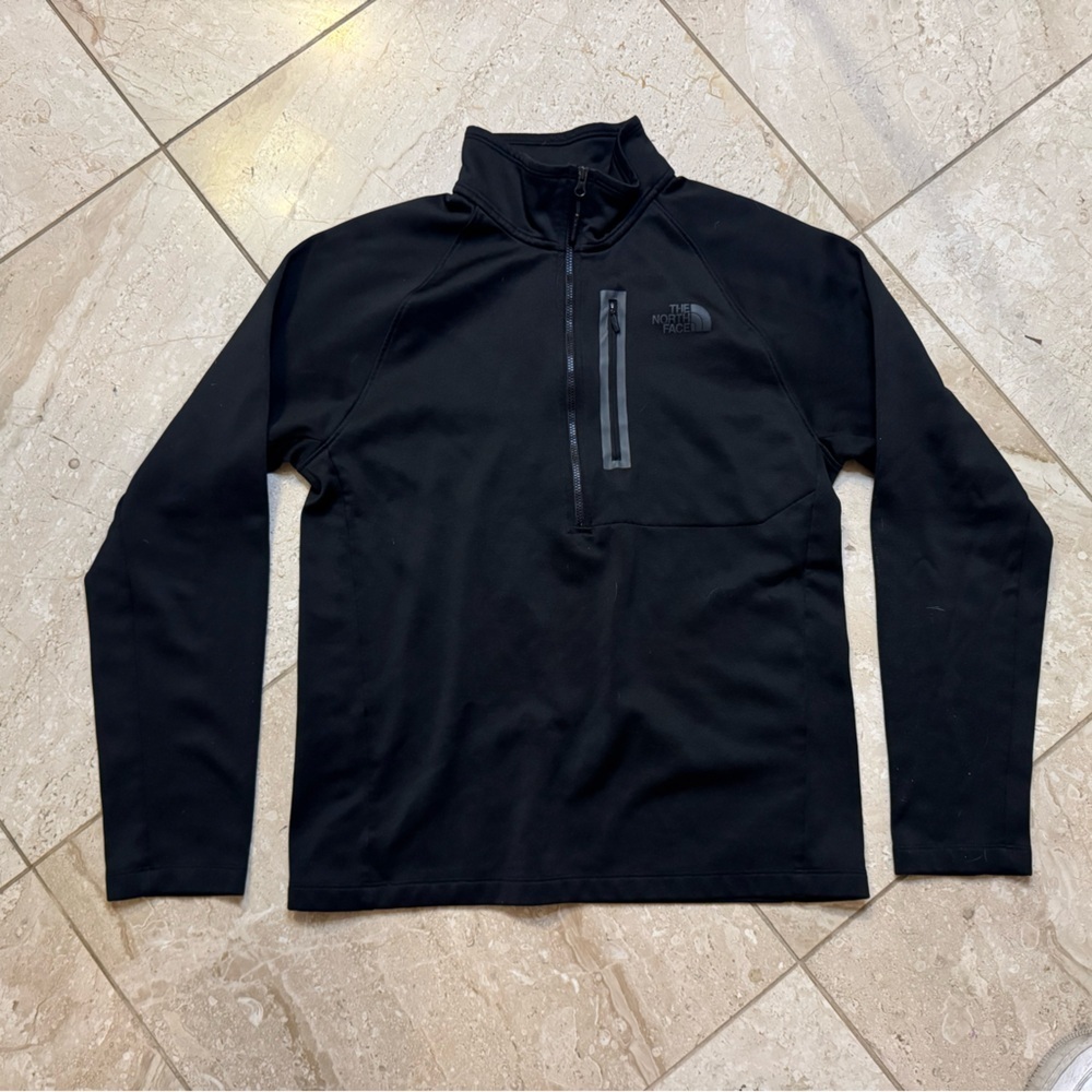 Men's The North Face Black Pullover size medium